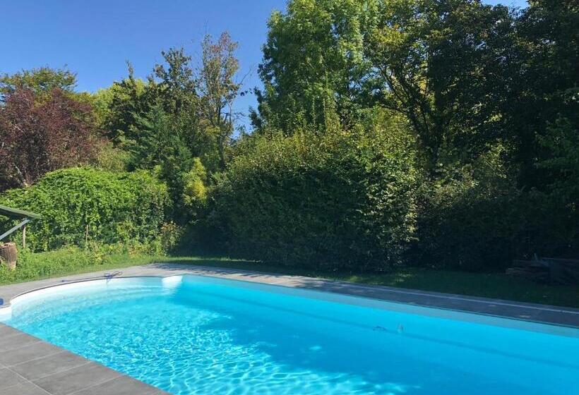 膳宿费 L Eau Bourde