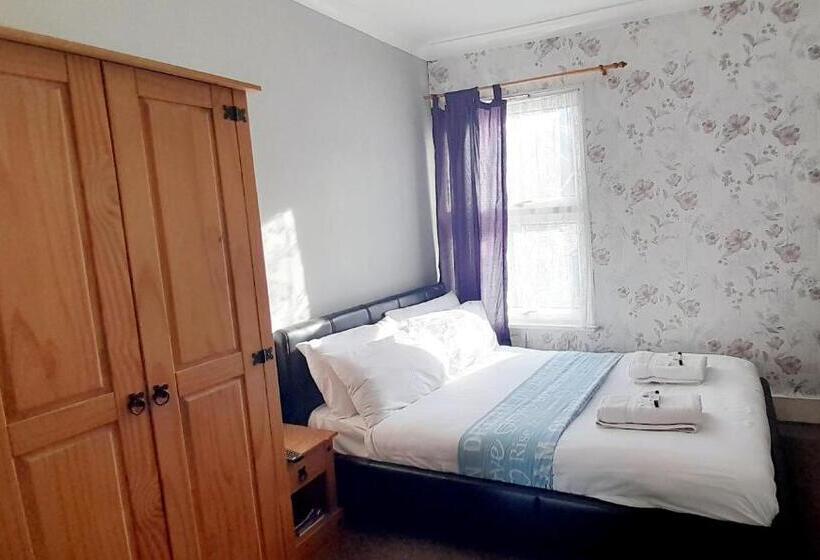 펜션 Penzance Cottage