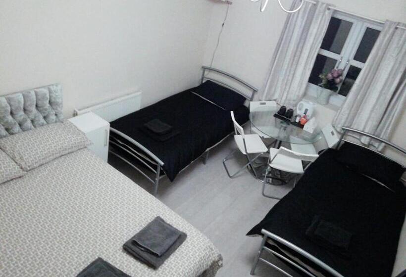 פנסיון Regent Guest House Grimsby