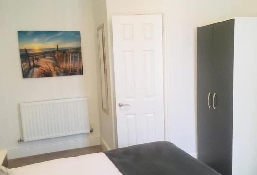 פנסיון Townhouse @ Westminster St