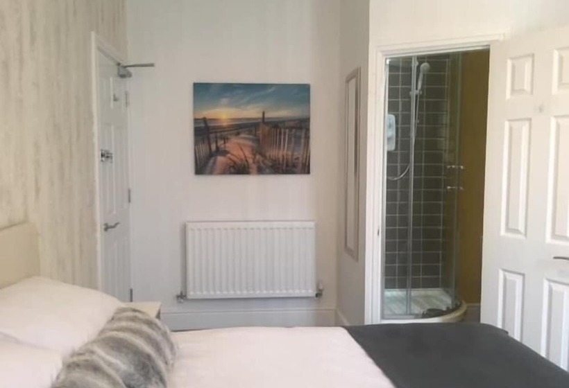 פנסיון Townhouse @ Westminster St