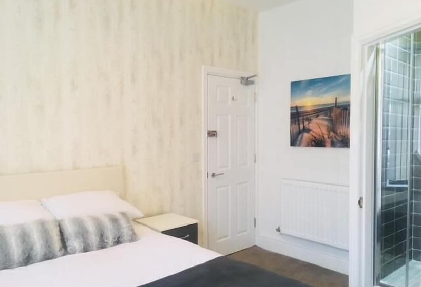 פנסיון Townhouse @ Westminster St