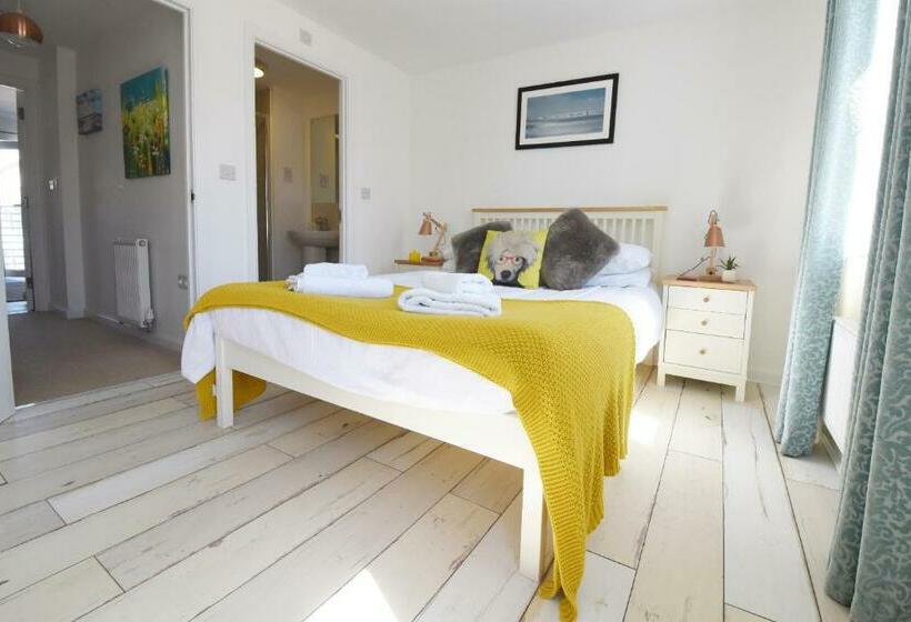 Seaside House In Camber