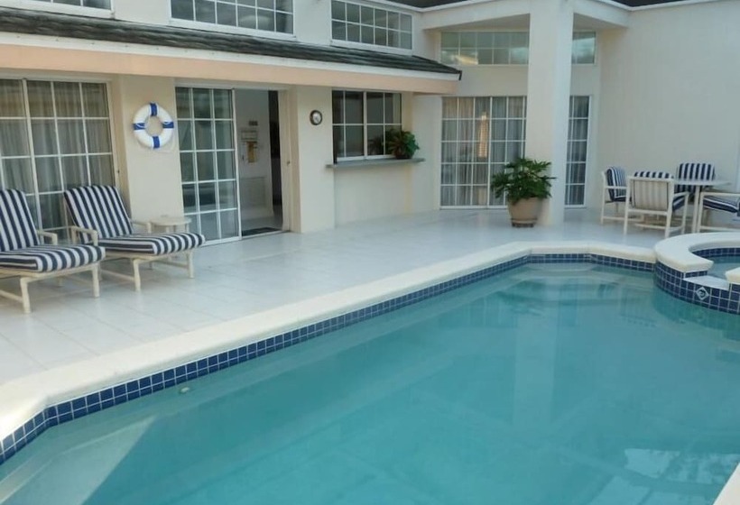 Sm226143 Lindfields 3 Bed 3 Baths Villa