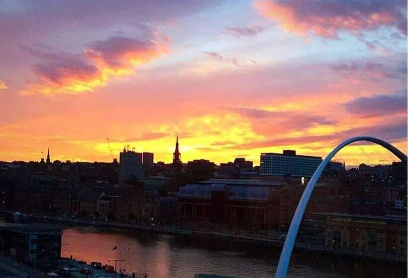 Stunning Apartment With Amazing Views