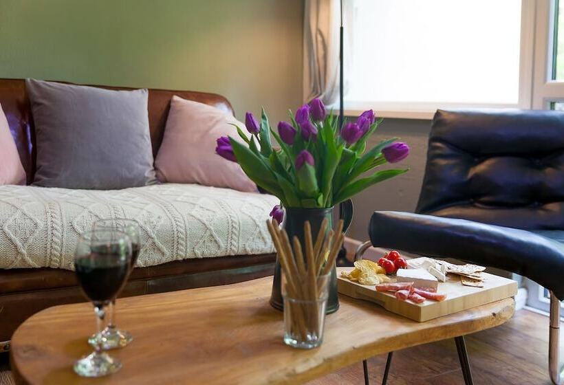 The Artist S Cottage Near St. Ives