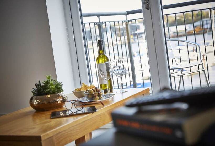 Chapel Riverside By Viridian Apartments