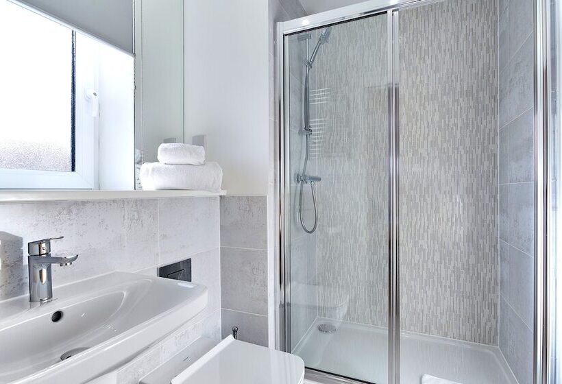 Chapel Riverside By Viridian Apartments