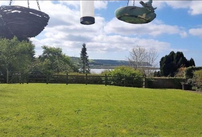 Cosy Coach House Cottage