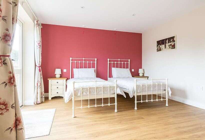 Damerons Farm Cottages