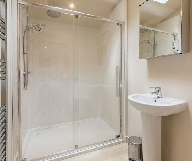 فندق Balloch Park