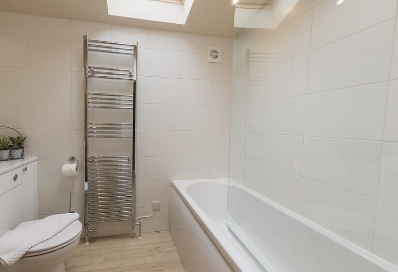 فندق Balloch Park