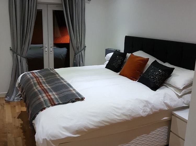 Langley Apartment City Centre 2 Min Walk To Secure Parking