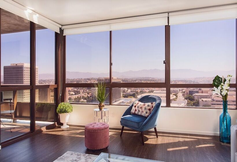 New Urban Downtown La Luxury Apartment