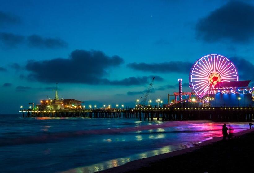 New Urban Downtown La Luxury Apartment