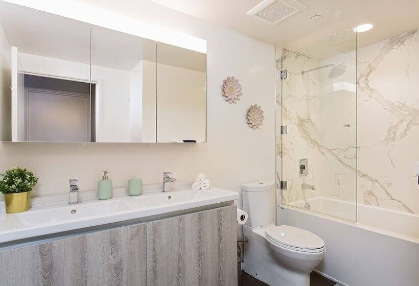 New Urban Downtown La Luxury Apartment