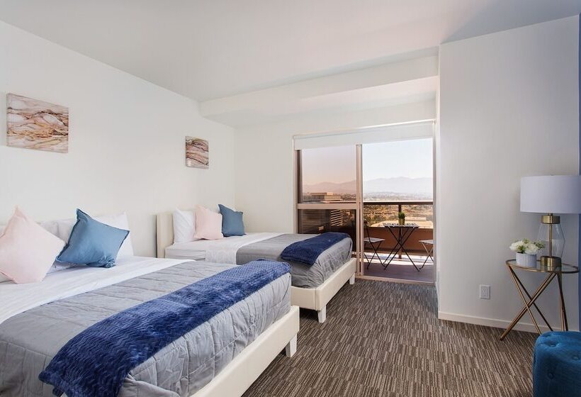 New Urban Downtown La Luxury Apartment