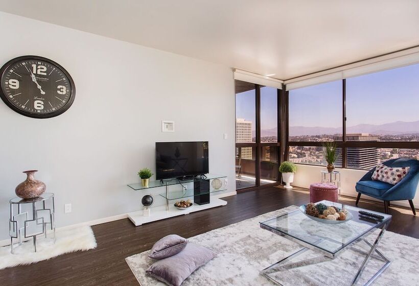 New Urban Downtown La Luxury Apartment