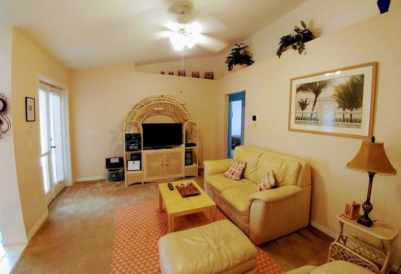 膳宿费 Florida Villa