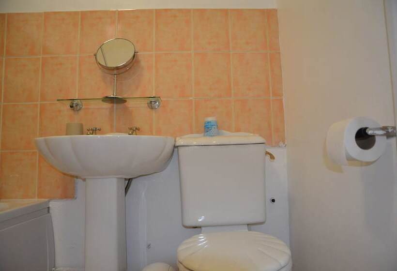 People Boxes Apartments   74 Highbury