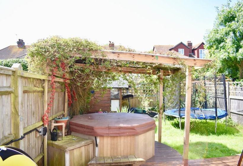 Quirky Brighton Seafront Home