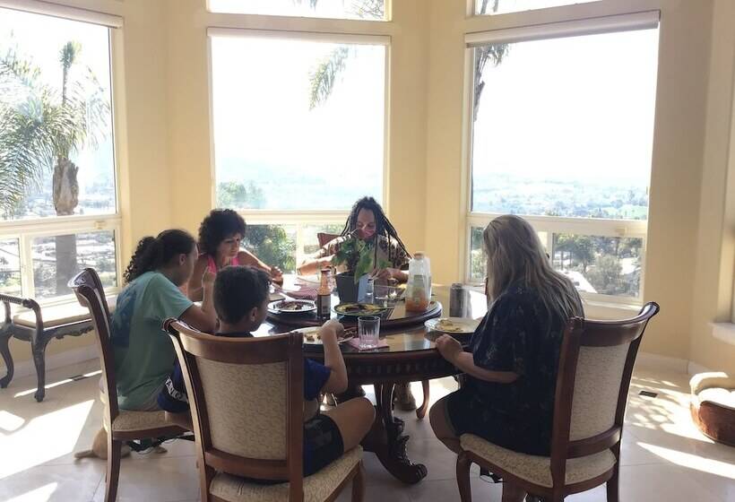 Sunshine Mountain Bed And Breakfast