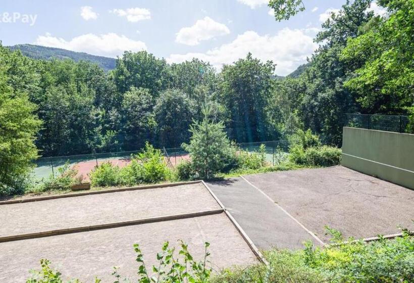 Wellholidays 19   Studio Balnéo Et Terrasse Piscine