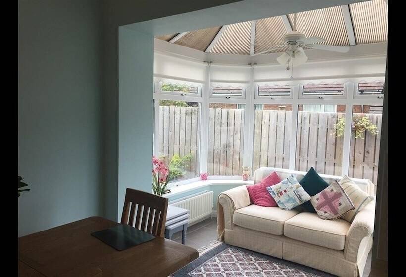 Windrose 7 Liffock Avenue Castlerock