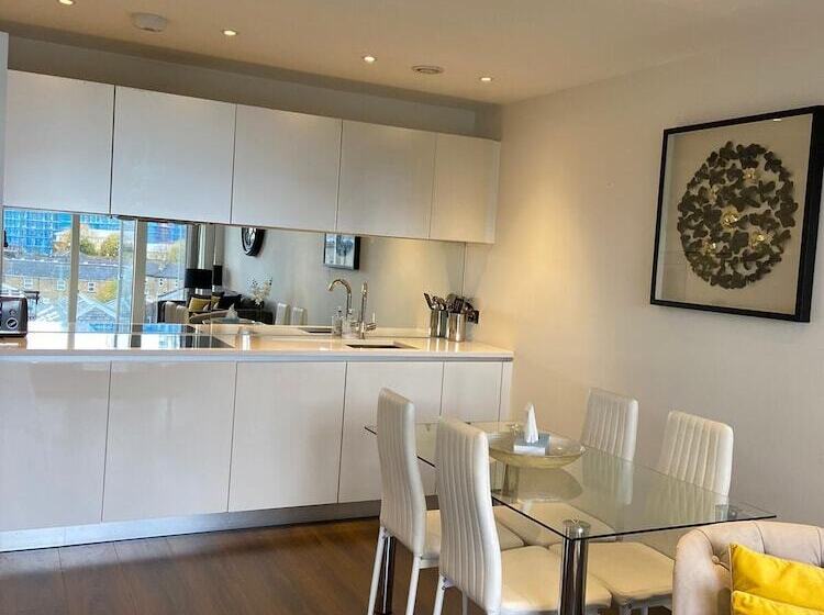 Blissful One Bed Near The River