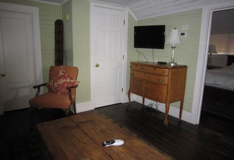 Historical Downtown Home