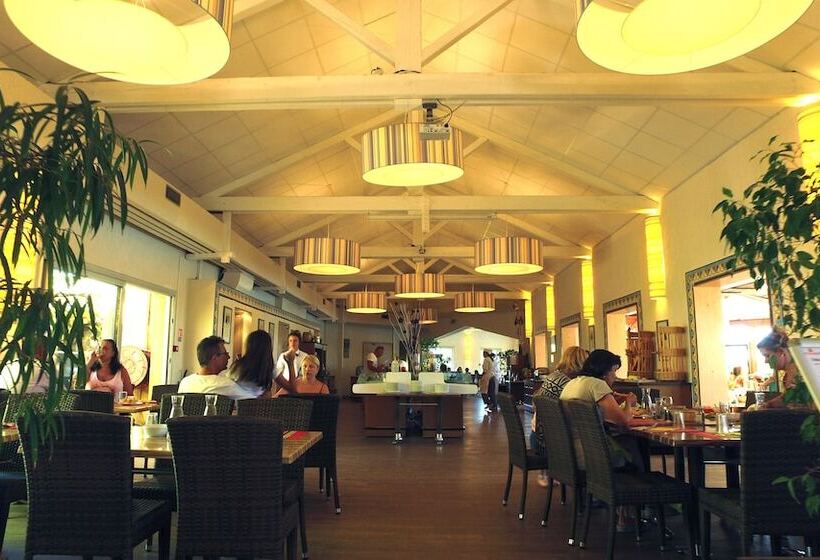 ホテル Vvf Golfe De Saint Tropez