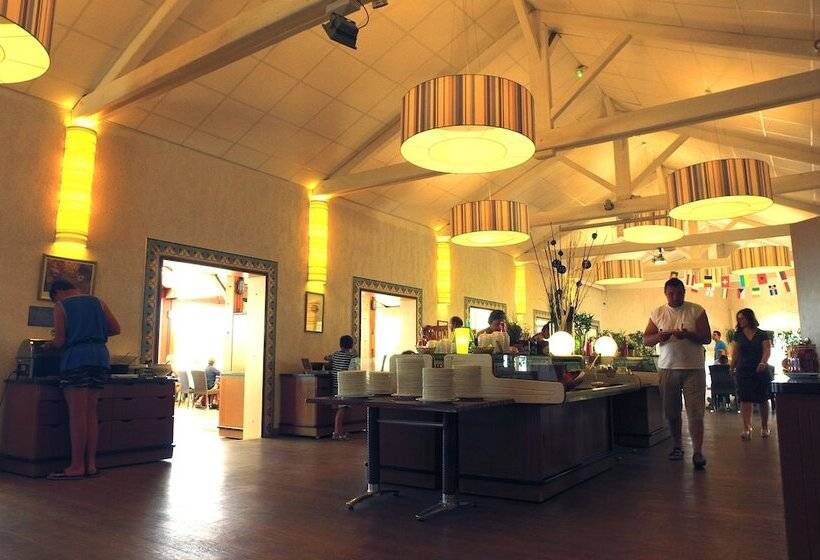 ホテル Vvf Golfe De Saint Tropez