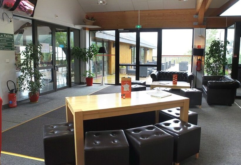 Отель Vvf Le Lioran Les Monts Du Cantal