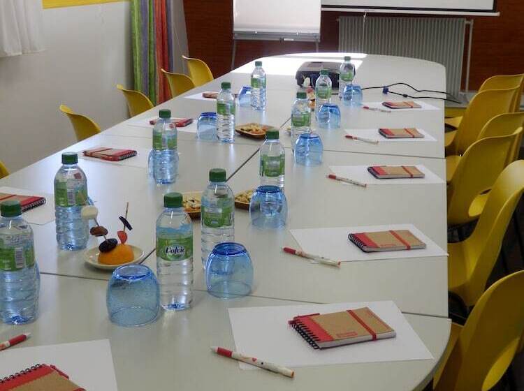 Отель Vvf Le Lioran Les Monts Du Cantal