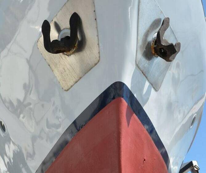 هتل Yacht Germinal Honfleur