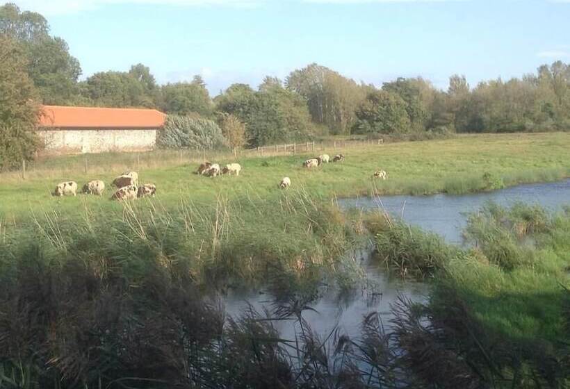 Lackford Lakes Barns
