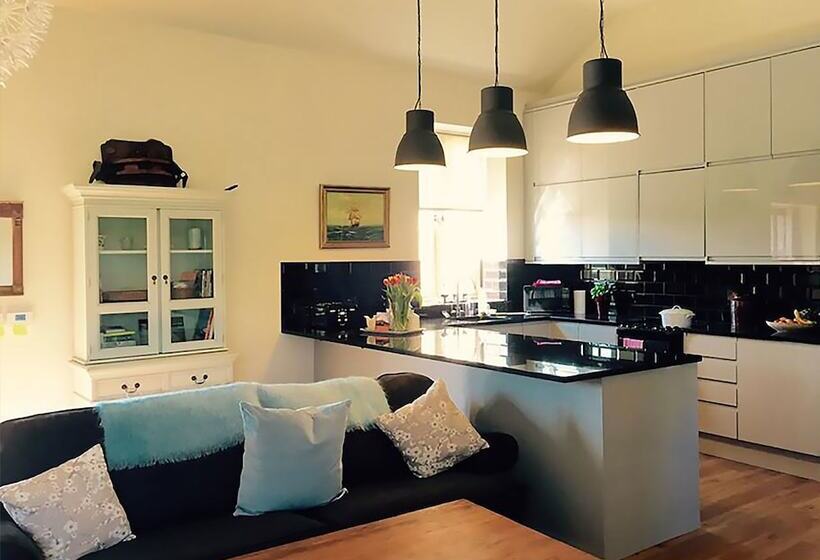 Lackford Lakes Barns