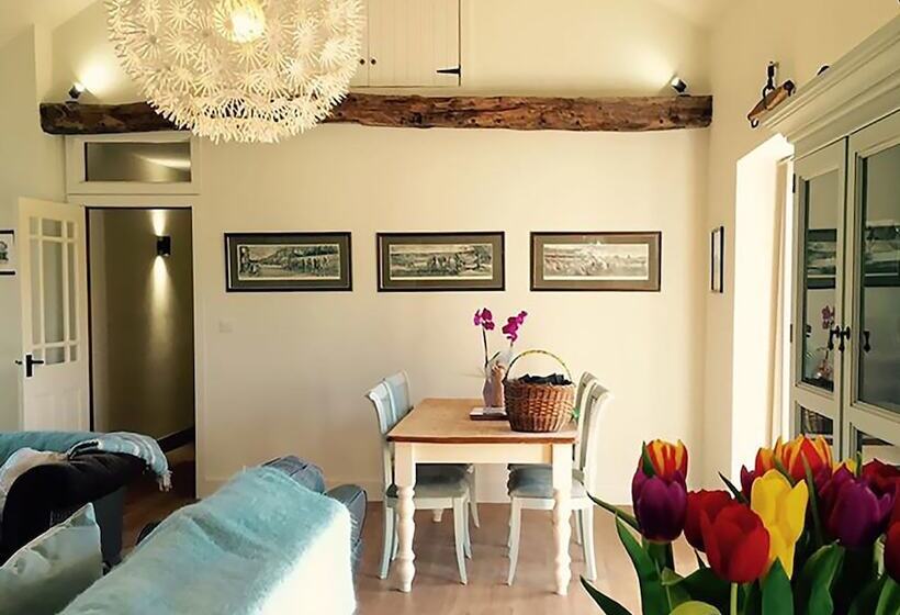 Lackford Lakes Barns