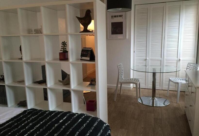 Le Nid Des Halles, Au Cœur Du Boulingrin