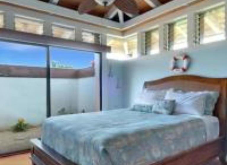 Rate Elegant Home With Hot Tub And Pool On Makai Golf Course