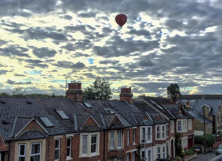 膳宿费 Cozy Place