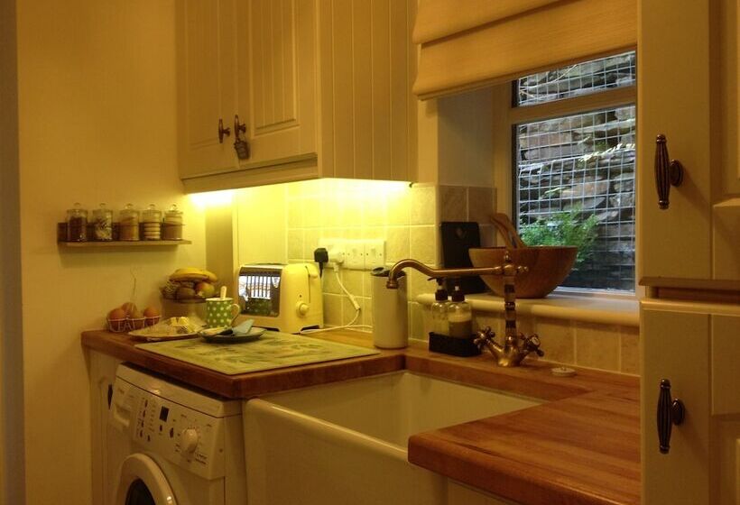 Snowdonia Snug Studio Style Accommodation