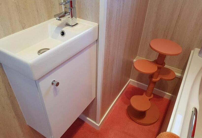 1 Bed Guisborough Option Of Twin Sofabed   Extra