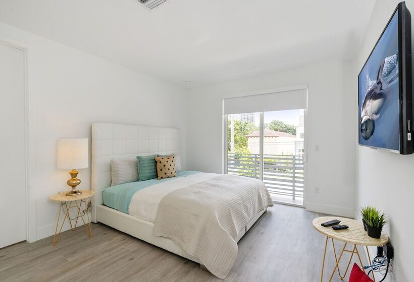 4br Pool Townhome Duplex By Jos17