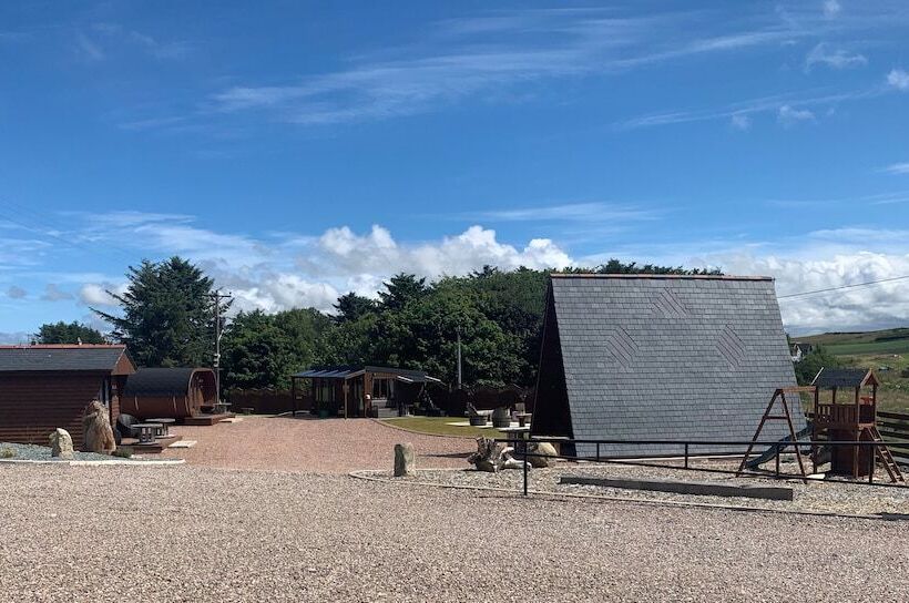 Acdc Glamping, Campervan , Caravan And Tent Resort