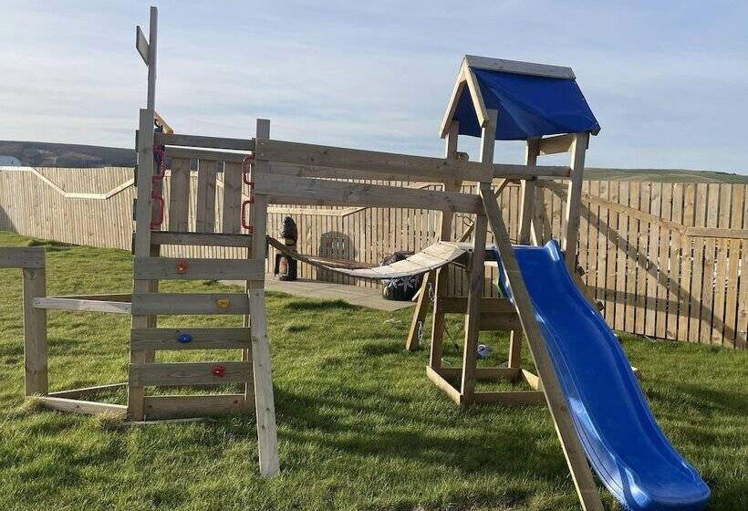 Acdc Glamping, Campervan , Caravan And Tent Resort