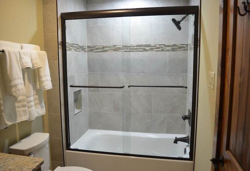 Asheville Country Cabins