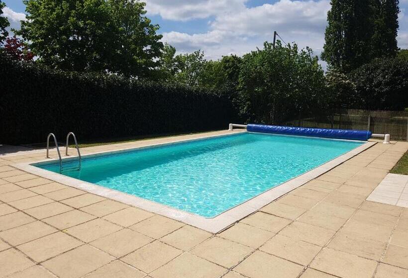 צימר Manoir De Chaix