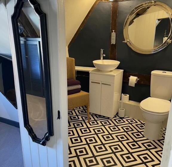 צימר The Kingsbury 7even 8ight