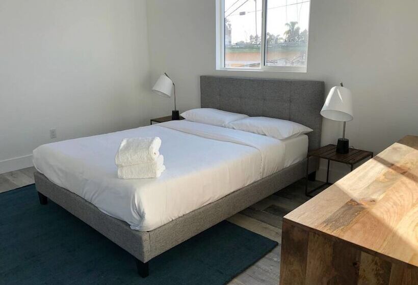 Brand New Luxury Spacious 3bdr Townhome Close To 3rd St